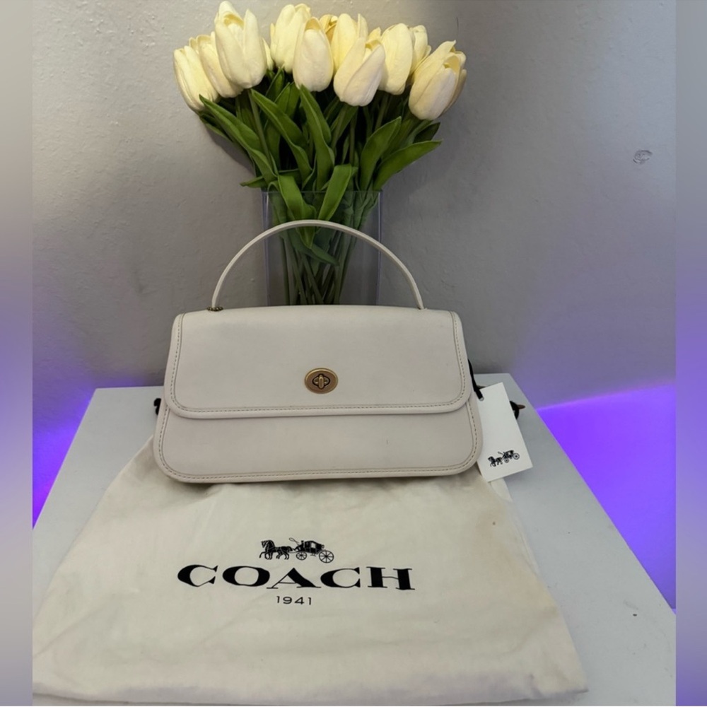 Coach Cream Leather Shoulder Bag